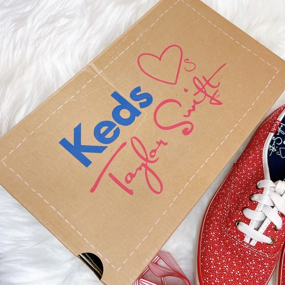 Brand New Keds x Taylor Swift red patterned sneakers - Picture 6 of 6
